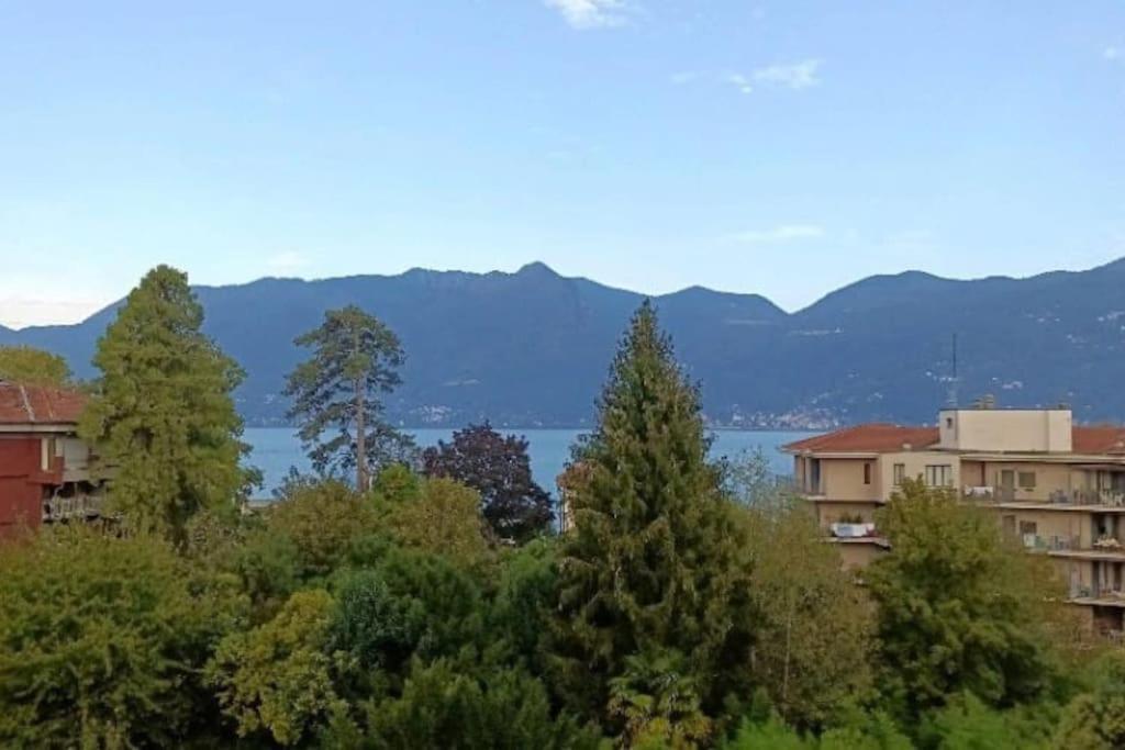 Studio With Lake And Montains Views Free Parking Luino Esterno foto